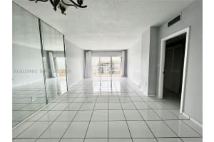 1985 Ocean Drive, Hallandale Beach, FL 33009 - MLS#A12033903