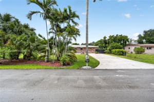 8250 118th Terrace, Miami, FL 33156 - MLS#A12033967