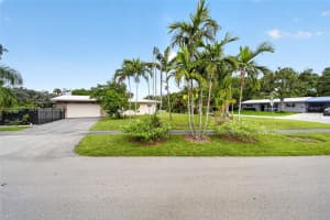 8250 118th Terrace, Miami, FL 33156 - MLS#A12033967