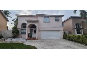 320 99th Avenue, Pembroke Pines, FL 33025 - MLS#A12033969