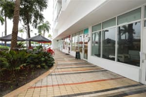 7135 Collins Ave Apt 735, Miami Beach, FL 33141, - MLS#A12033997
