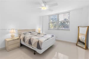 1849 Ocean Drive, Hallandale Beach, FL 33009 - MLS#A12034027