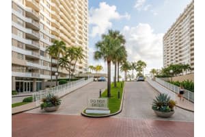 1985 Ocean Drive, Hallandale Beach, FL 33009 - MLS#A12034448