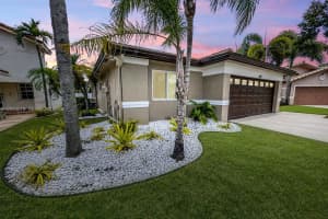 414 177th Avenue, Pembroke Pines, FL 33029 - MLS#A12034519