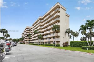 250 Jacaranda Drive, Plantation, FL 33324 - MLS#A12034596