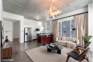 133 Ne 2nd Ave 801, Miami