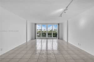 9381 E Bay Harbor Dr Apt 504N, Bay Harbor Islands, FL 33154, - MLS#A12034983