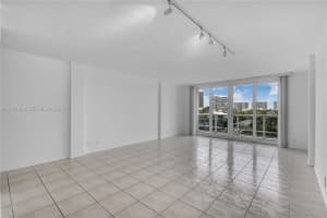 9381 E Bay Harbor Dr Apt 504N, Bay Harbor Islands, FL 33154, - MLS#A12034983