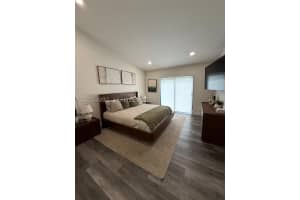 21251 Ne 3rd Ct, Miami