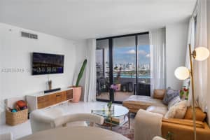 1330 W Ave 3001 3001, Miami Beach, FL 33139, Miami Beach, FL 33139 - MLS#A12035039
