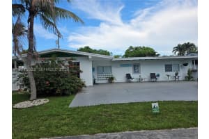 10220 164th Street, Miami, FL 33157 - MLS#A12035082