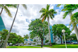 482 165th St Road, Miami, FL 33169 - MLS#A12035179