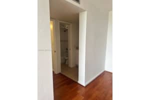 870 87th Avenue, Miami, FL 33172 - MLS#A12035189