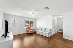 4705 NW 43rd Ave, Tamarac, FL 33319, - MLS#A12035205