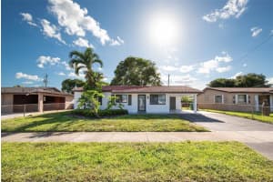 1421 33rd Avenue, Lauderhill, FL 33311 - MLS#A12035224