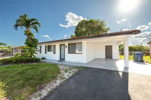 1421 33rd Avenue, Lauderhill, FL 33311 - MLS#A12035224