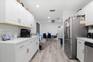 7551 Polk St, Hollywood, FL 33024, - MLS#A12035310