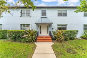 5685 Sw 80th St 58b, Miami