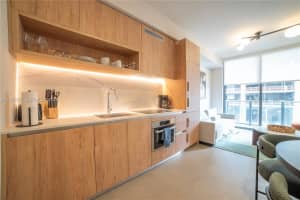 11 NE 6th St #1403, Miami, FL 33132, - MLS#A12035576