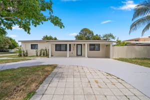 1944 2nd Avenue, Pompano Beach, FL 33060 - MLS#A12035738