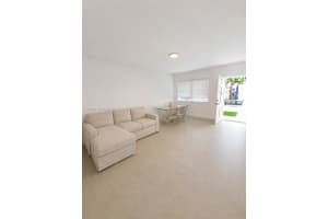467 Golden Isles Dr Apt 110, Hallandale Beach, FL 33009, - MLS#A12035886
