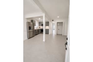 467 Golden Isles Dr Apt 110, Hallandale Beach, FL 33009, - MLS#A12035886