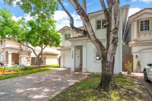 11203 73rd Terrace, Doral, FL 33178 - MLS#A12036038
