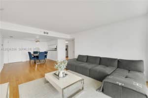 650 W Ave 704 704, Miami Beach, FL 33139, Miami Beach, FL 33139 - MLS#A12036106