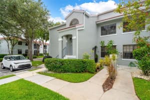 12026 NW 11th St, Pembroke Pines, FL 33026, - MLS#A12036118