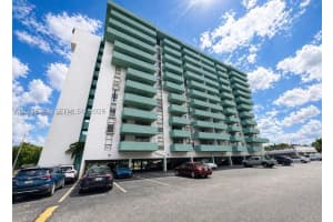 1825 44th Place, Hialeah, FL 33012 - MLS#A12036246