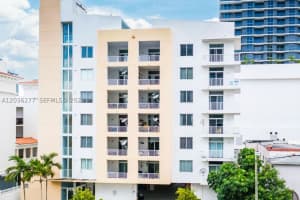 425 30th Street, Miami, FL 33137 - MLS#A12036277