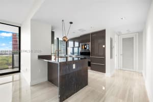 1451 Brickell Ave Unit 1005, Miami, FL 33131, - MLS#A12036308