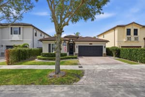 16572 SW 43rd Ln, Miami, FL 33185, - MLS#A12036487