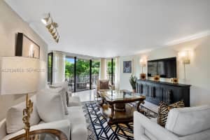 1000 Quayside Terrace, Miami, FL 33138 - MLS#A12036658