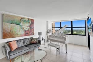 2555 Collins Avenue, Miami Beach, FL 33140 - MLS#A12036735