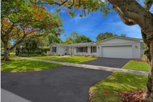8340 96th Street, Miami, FL 33156 - MLS#A12037035