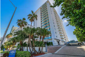 5001 Collins Avenue, Miami Beach, FL 33140 - MLS#A12037138