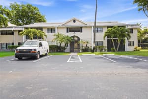 907 199th Street, Miami, FL 33179 - MLS#A12037146