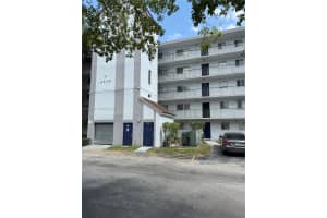 8710 Sherman Circle, Miramar, FL 33025 - MLS#A12037169