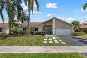 8211 Nw 52nd Court, Lauderhill, Fl 33351, Lauderhill
