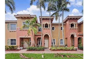 10573 6th Street, Pembroke Pines, FL 33025 - MLS#A12037271