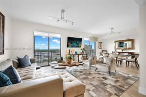 8390 Sw 72nd Ave 905, Miami 8390 Sw 72nd Ave 905, Miami