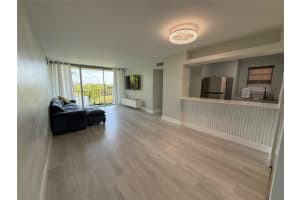 870 87th Avenue, Miami, FL 33172 - MLS#A12037362