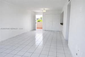 802 87th Avenue, Miami, FL 33172 - MLS#A12037588