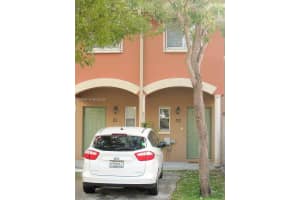 33 SE 3rd Ave, Hallandale Beach, FL 33009, - MLS#A12037704
