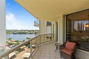 20191 Country Club Drive, Aventura, FL 33180 - MLS#A12037784