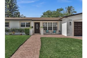 8740 Pasadena Boulevard, Pembroke Pines, FL 33024 - MLS#A12038077