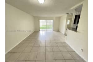 3417 NW 44th St Apt 104, Lauderdale Lakes, FL 33309, - MLS#A12038118