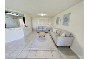 3417 NW 44th St Apt 104, Lauderdale Lakes, FL 33309, - MLS#A12038118