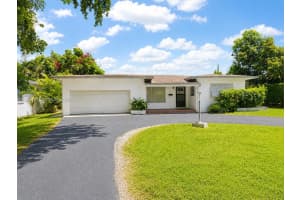 6121 Sw 26th St, Miami